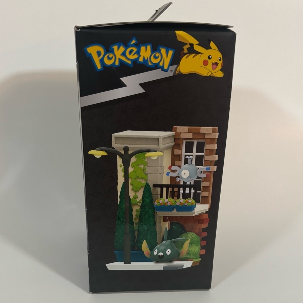 Pokemon Select City Street Set - Magnemite & Trubbish Display Pack (Wave 5) - Picture 9 of 14